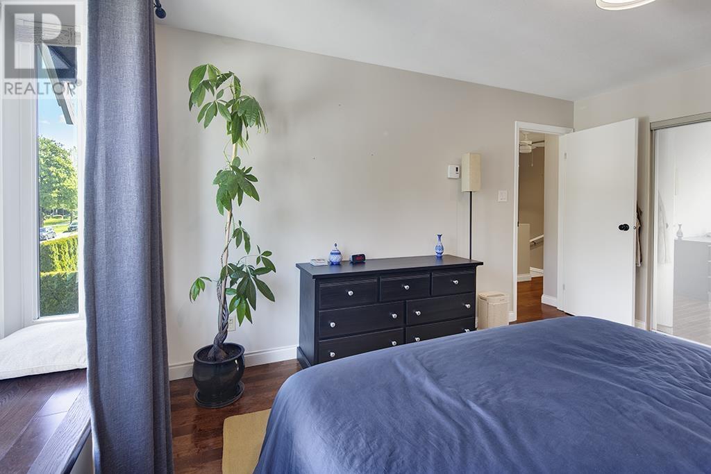 Listing Picture 18 of 25 : 88 W 16TH AVENUE, Vancouver / 溫哥華 - 魯藝地產 Yvonne Lu Group - MLS Medallion Club Member