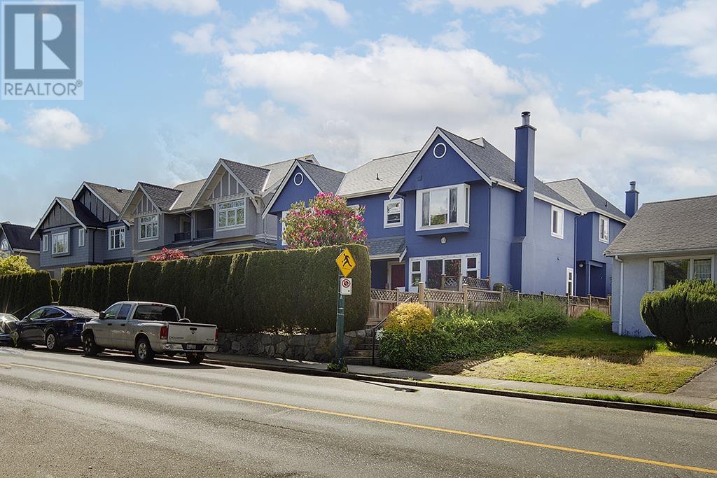 Listing Picture 23 of 25 : 88 W 16TH AVENUE, Vancouver / 溫哥華 - 魯藝地產 Yvonne Lu Group - MLS Medallion Club Member