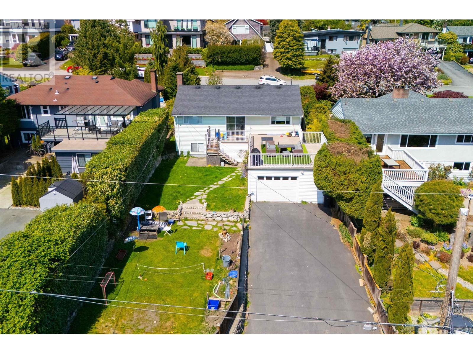 1059 Calverhall Street, North Vancouver, British Columbia  V7L 1Y4 - Photo 15 - R2967631