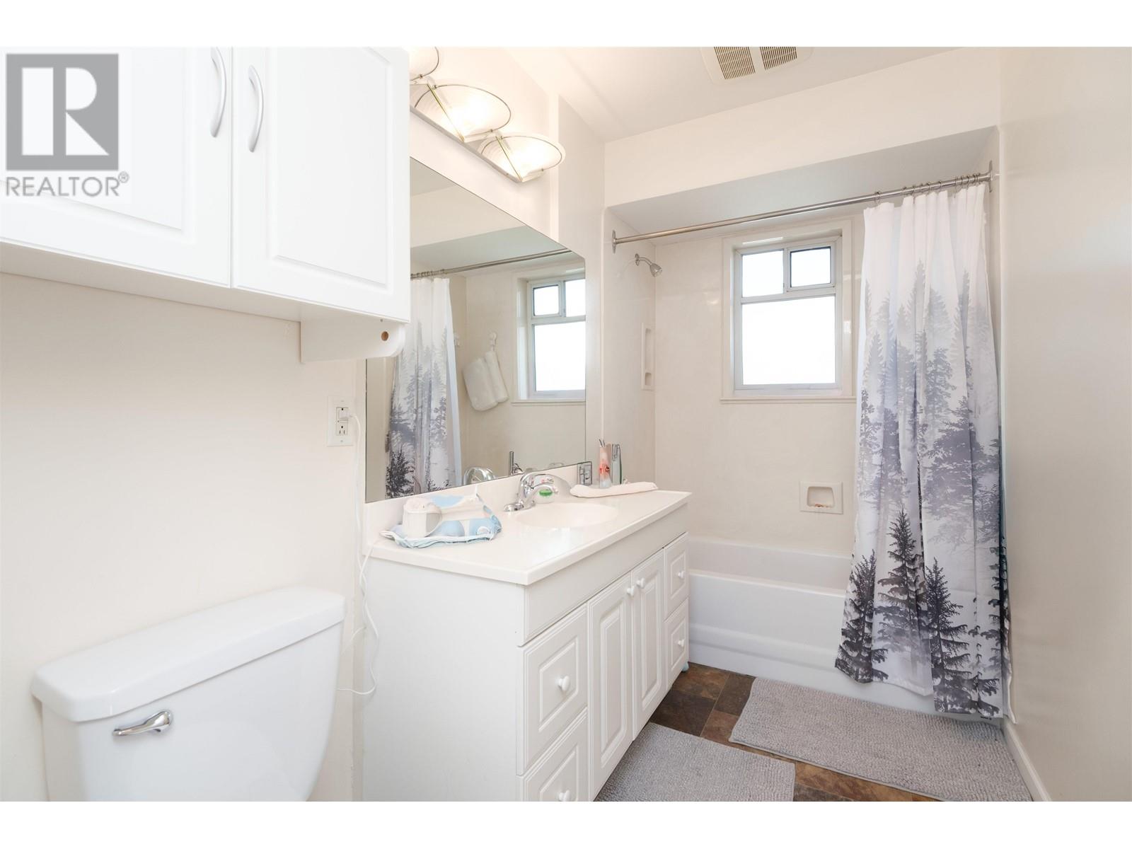 1059 Calverhall Street, North Vancouver, British Columbia  V7L 1Y4 - Photo 9 - R2967631