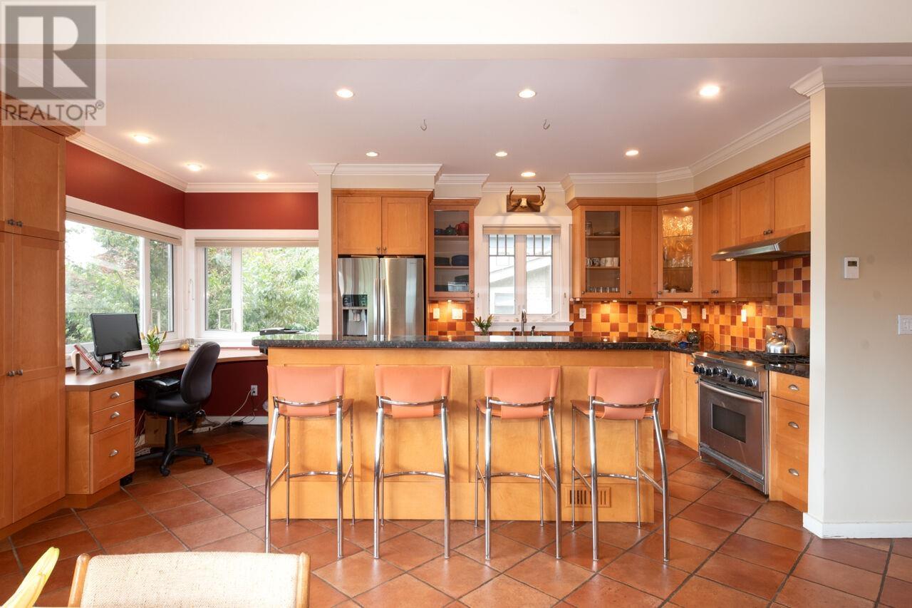 Listing Picture 14 of 40 : 2815 YALE STREET, Vancouver / 溫哥華 - 魯藝地產 Yvonne Lu Group - MLS Medallion Club Member