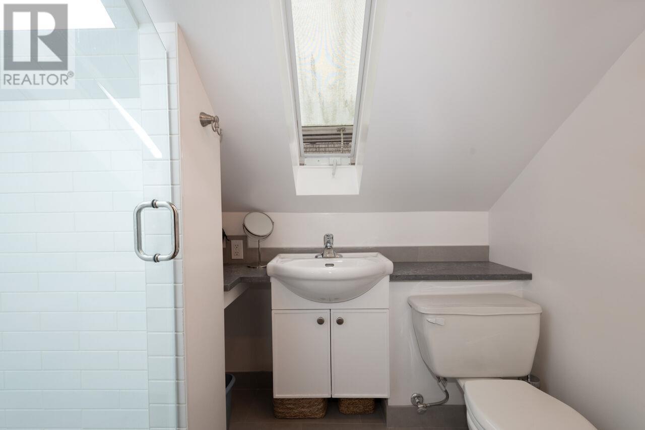 Listing Picture 25 of 40 : 2815 YALE STREET, Vancouver / 溫哥華 - 魯藝地產 Yvonne Lu Group - MLS Medallion Club Member