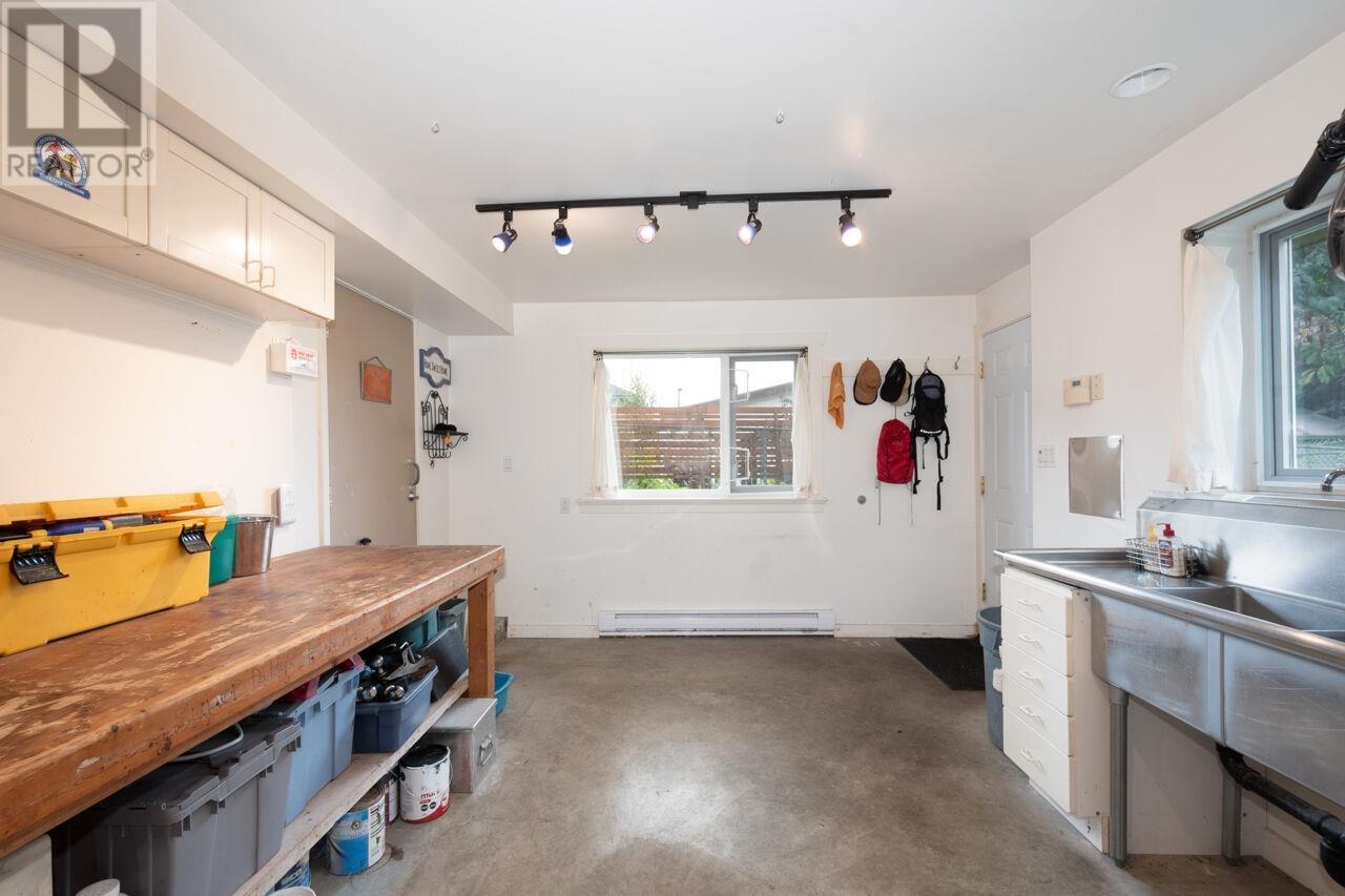 Listing Picture 27 of 40 : 2815 YALE STREET, Vancouver / 溫哥華 - 魯藝地產 Yvonne Lu Group - MLS Medallion Club Member