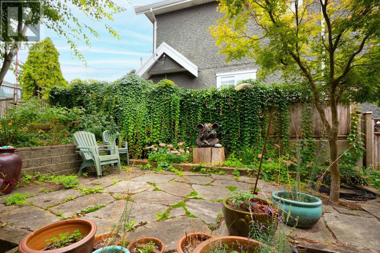 Listing Picture 34 of 40 : 2815 YALE STREET, Vancouver / 溫哥華 - 魯藝地產 Yvonne Lu Group - MLS Medallion Club Member