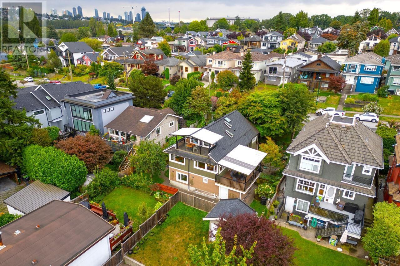 Listing Picture 36 of 40 : 2815 YALE STREET, Vancouver / 溫哥華 - 魯藝地產 Yvonne Lu Group - MLS Medallion Club Member