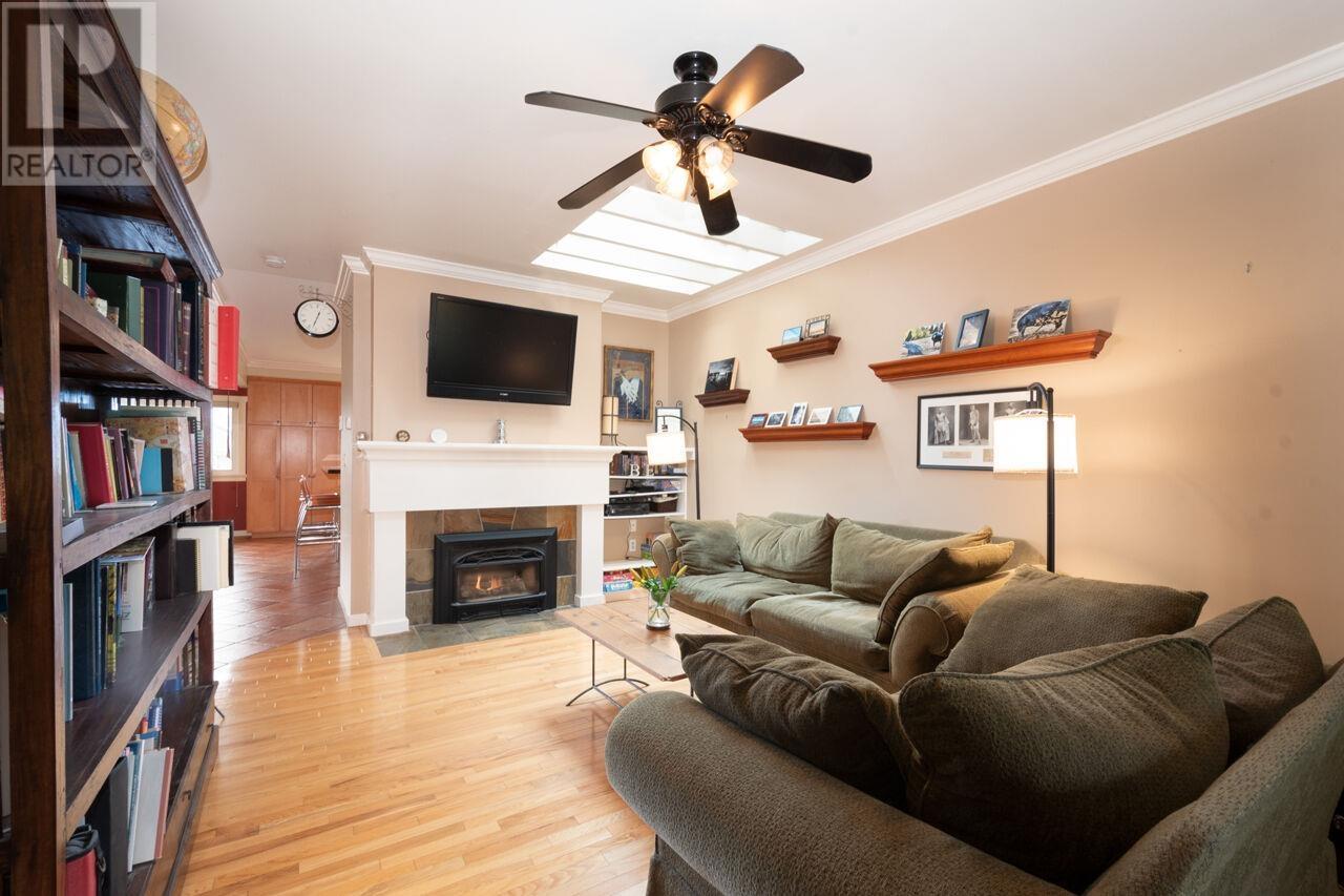 Listing Picture 5 of 40 : 2815 YALE STREET, Vancouver / 溫哥華 - 魯藝地產 Yvonne Lu Group - MLS Medallion Club Member