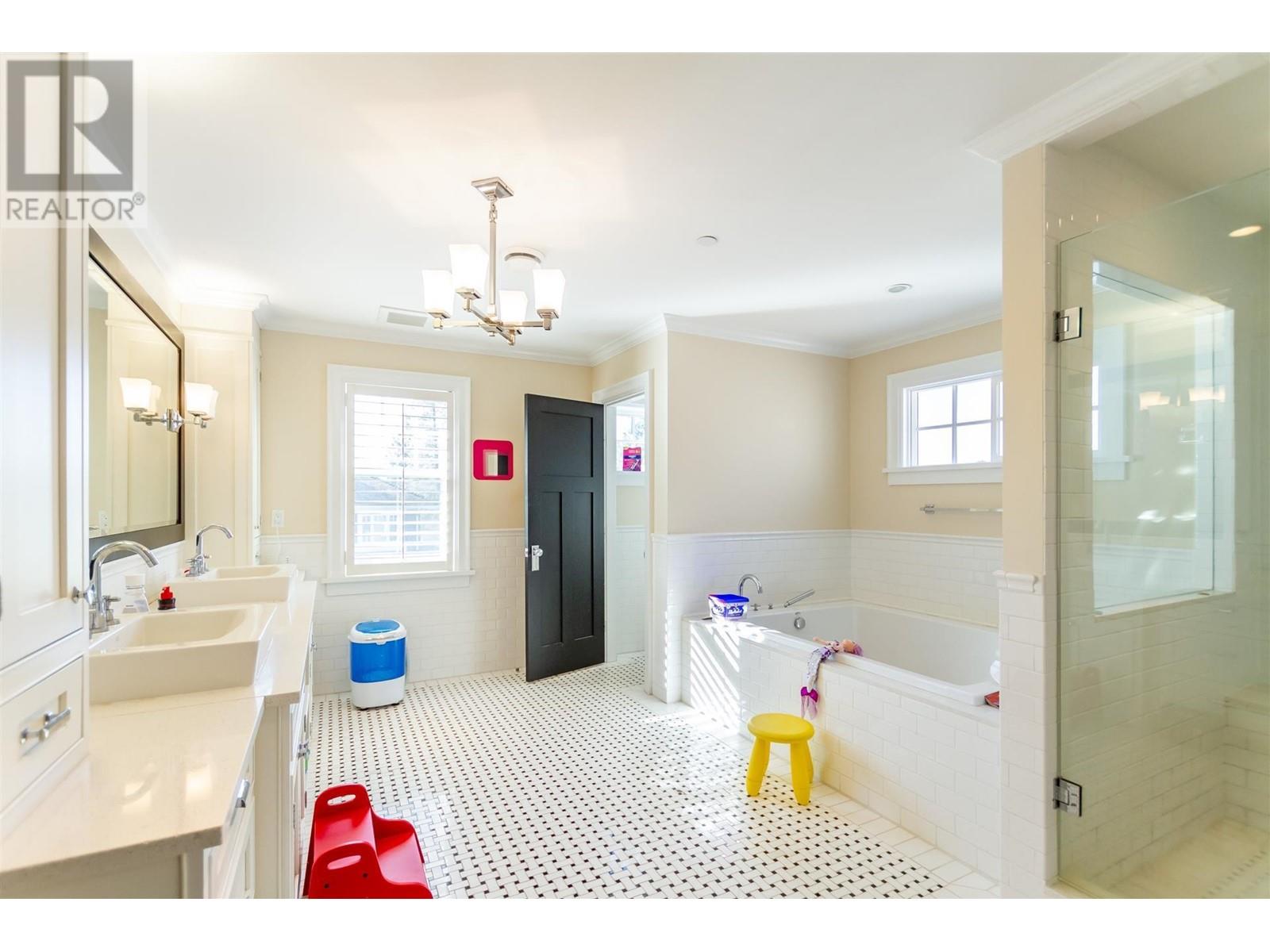5987 Wiltshire Street, Vancouver, British Columbia  V6M 3L8 - Photo 7 - R2967686