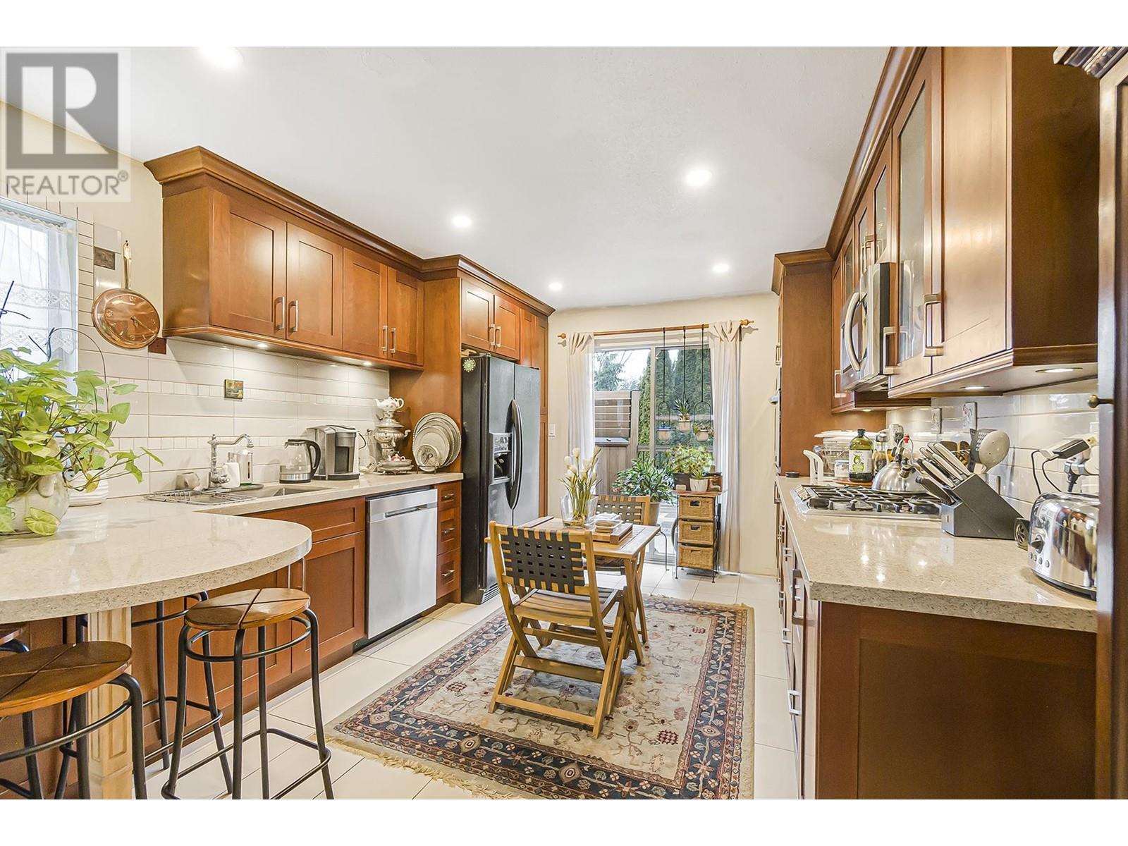 883 Nairn Court, North Vancouver, British Columbia  V7H 2S4 - Photo 13 - R2965255