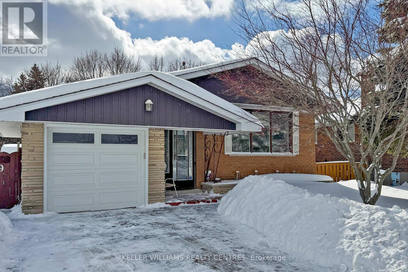 29 Summerglade Drive, Toronto, Ontario  M1S 1W8 - Photo 3 - E11977149