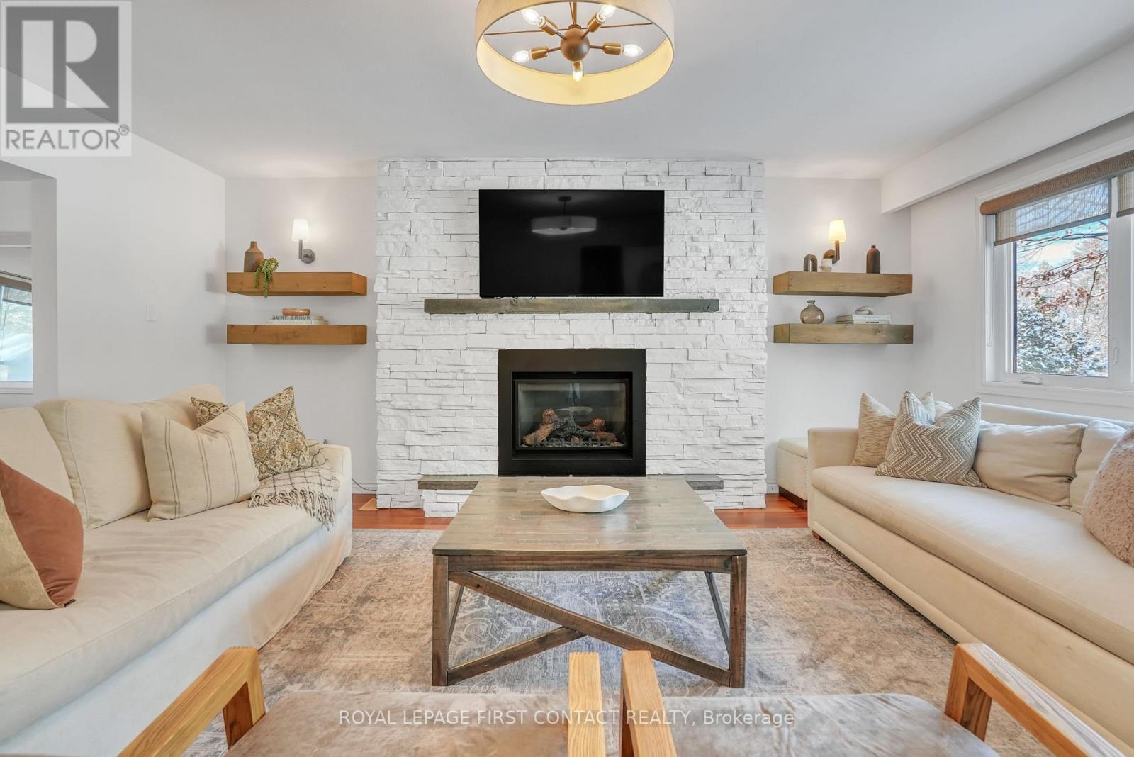 Property at 11 VERNAR DRIVE image 4