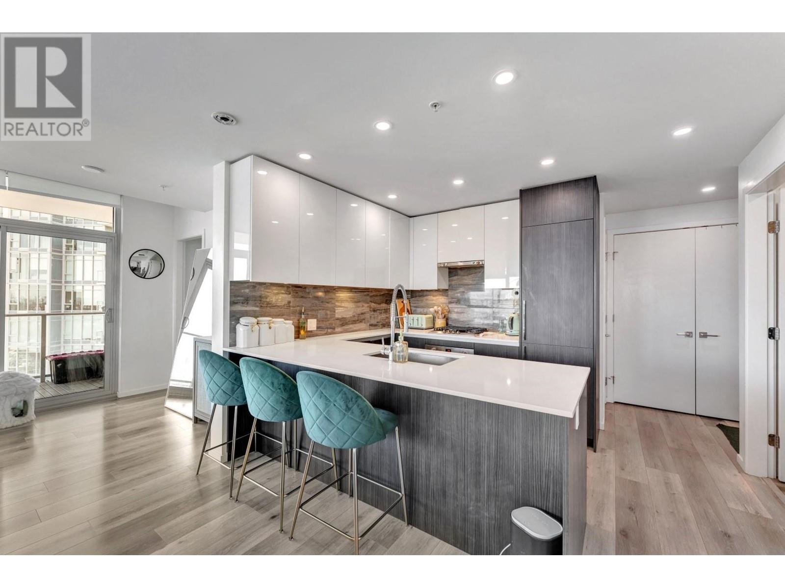 Listing Picture 9 of 34 : 2808 1888 GILMORE AVENUE, Burnaby / 本拿比 - 魯藝地產 Yvonne Lu Group - MLS Medallion Club Member