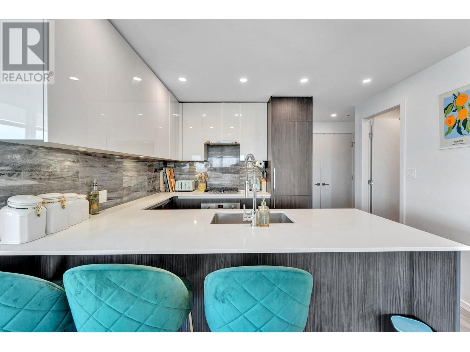 Listing Picture 10 of 34 : 2808 1888 GILMORE AVENUE, Burnaby / 本拿比 - 魯藝地產 Yvonne Lu Group - MLS Medallion Club Member