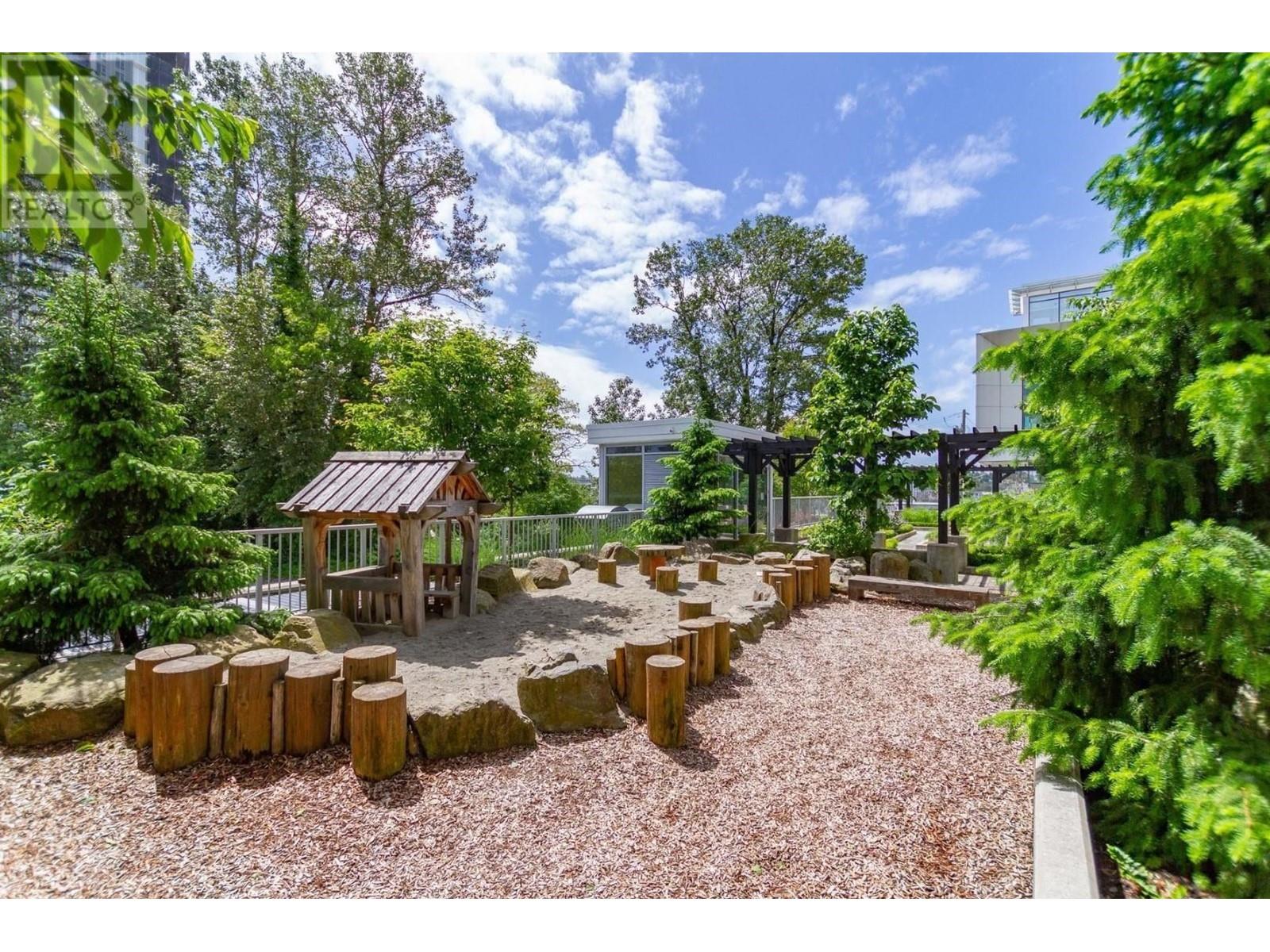 Listing Picture 29 of 34 : 2808 1888 GILMORE AVENUE, Burnaby / 本拿比 - 魯藝地產 Yvonne Lu Group - MLS Medallion Club Member
