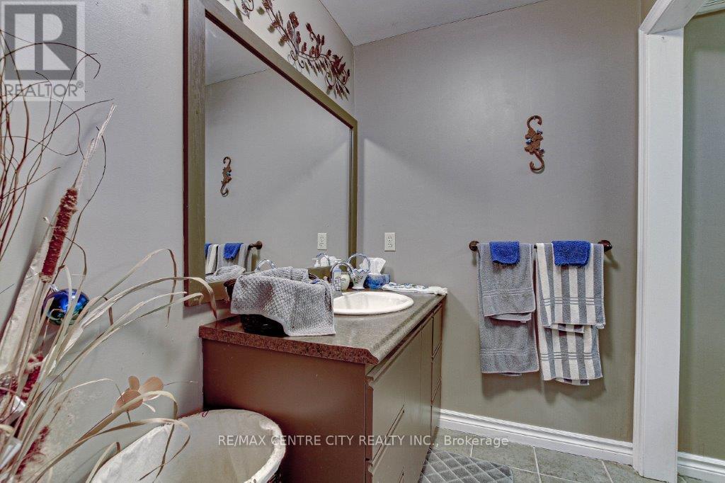 34639 Third Line, Southwold, Ontario  N0L 2G0 - Photo 32 - X11977203