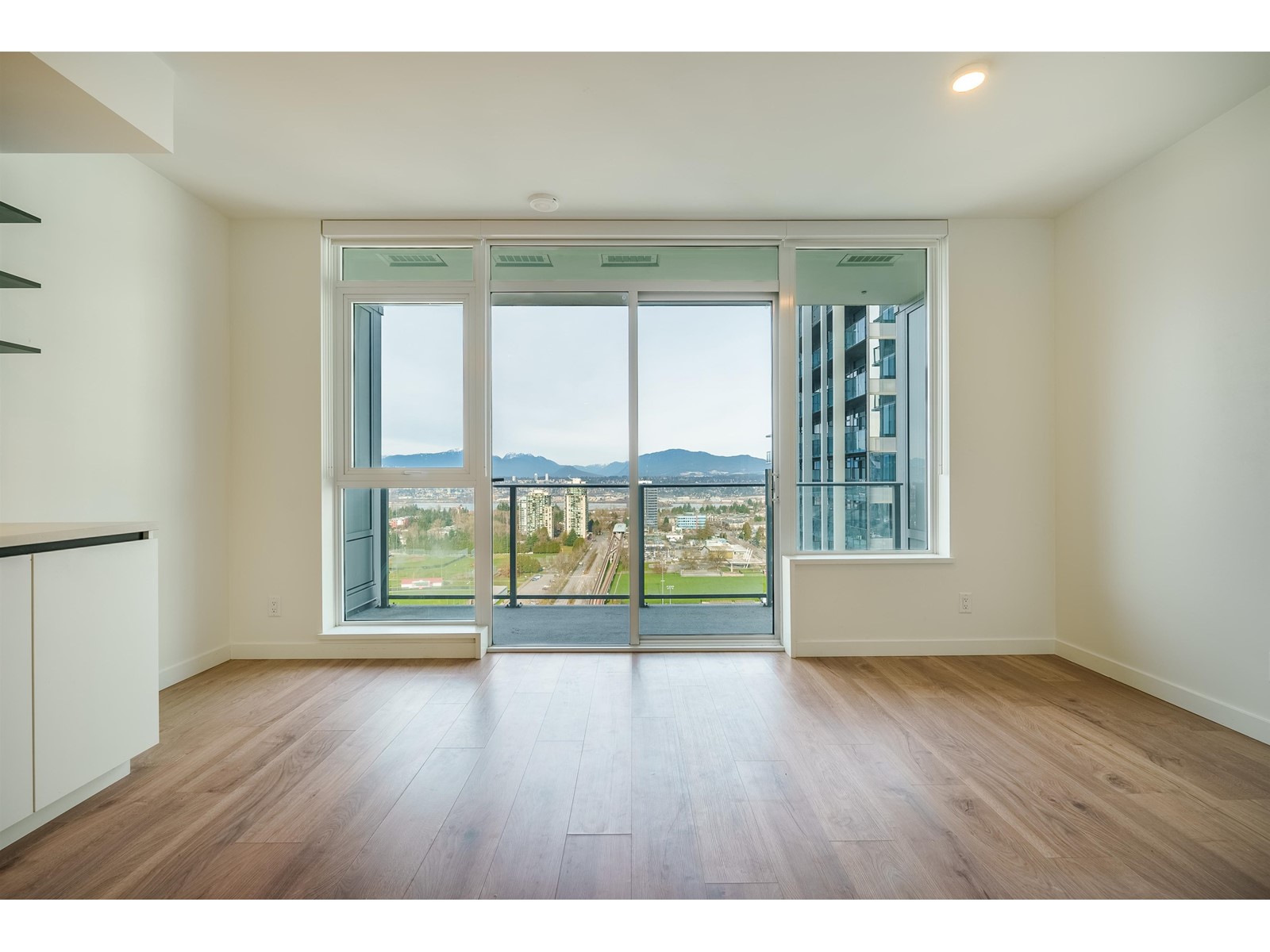 Property at 2503 10448 UNIVERSITY DRIVE image 2