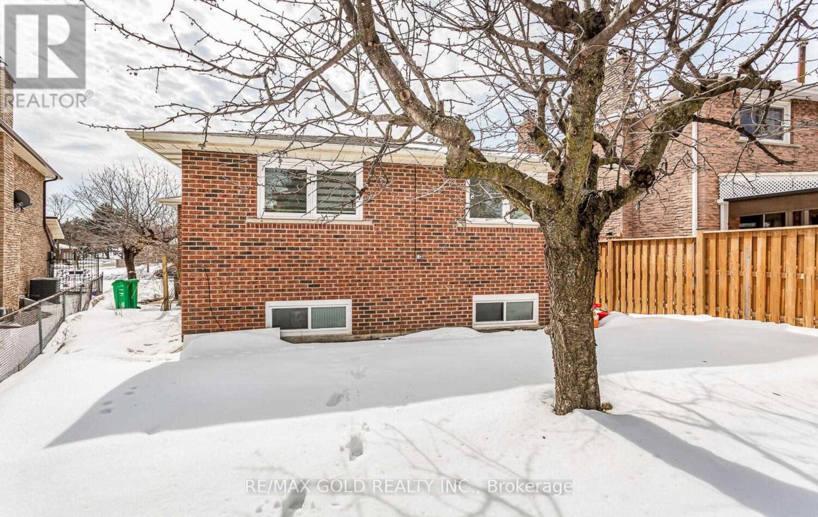 3 Panorama Crescent N, Brampton, Ontario  L6S 3T7 - Photo 28 - W11927089