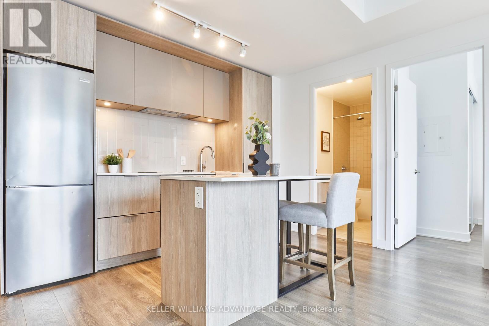 Property at 1304 - 130 RIVER STREET image 4