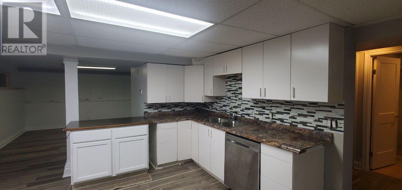 Basement Suite-630 E 29th Street, North Vancouver, British Columbia  V7N 1E4 - Photo 3 - R2954696