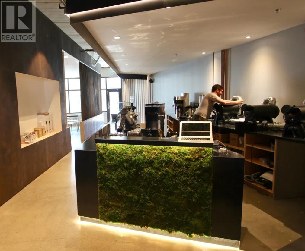 Listing Picture 38 of 40 : PH9 955 E HASTINGS STREET, Vancouver / 溫哥華 - 魯藝地產 Yvonne Lu Group - MLS Medallion Club Member