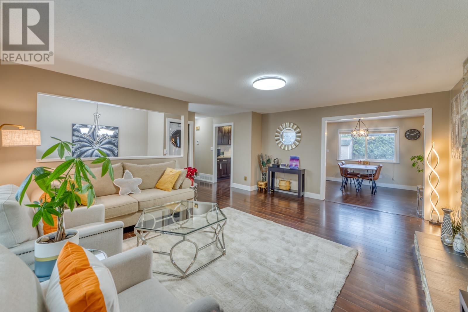 443 Mundy Street, Coquitlam, British Columbia  V3K 5N2 - Photo 5 - R2967677