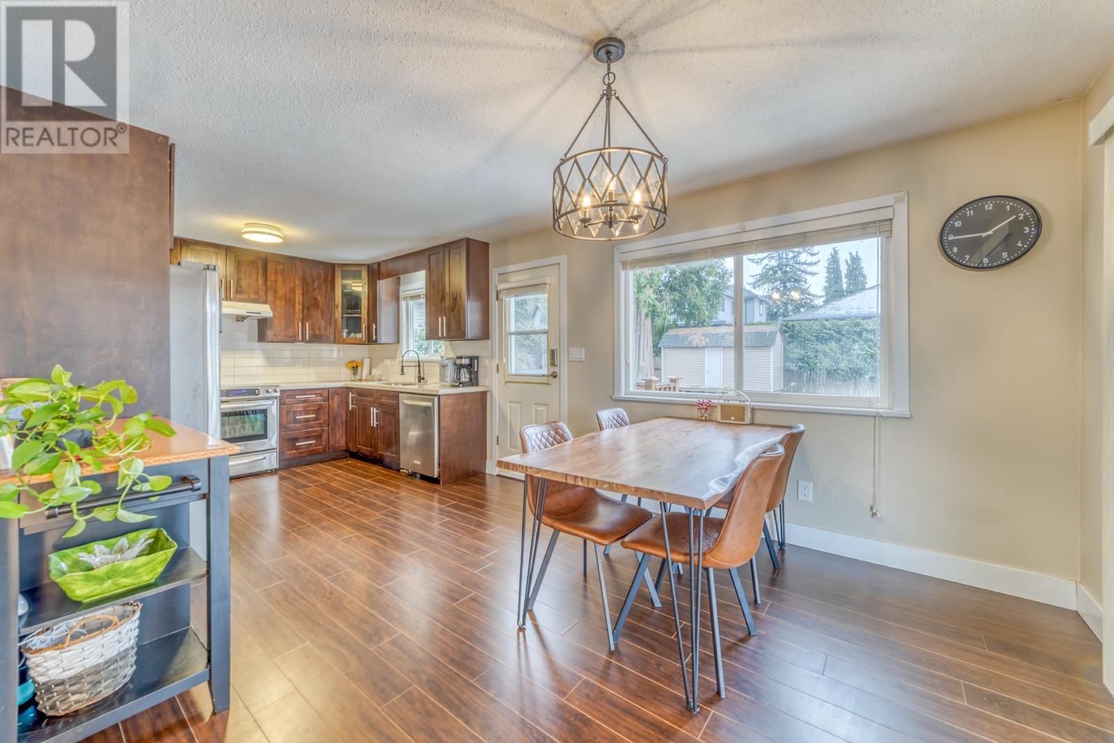 443 Mundy Street, Coquitlam, British Columbia  V3K 5N2 - Photo 11 - R2967677