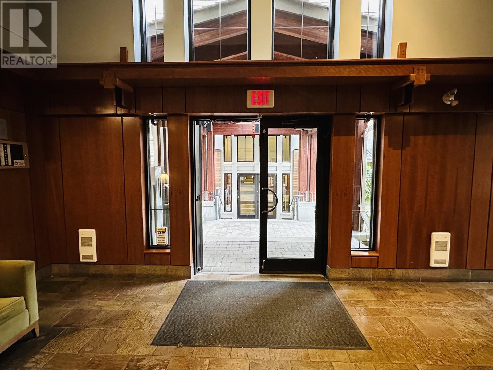 Listing Picture 2 of 16 : 1304 4655 VALLEY DRIVE, Vancouver / 溫哥華 - 魯藝地產 Yvonne Lu Group - MLS Medallion Club Member