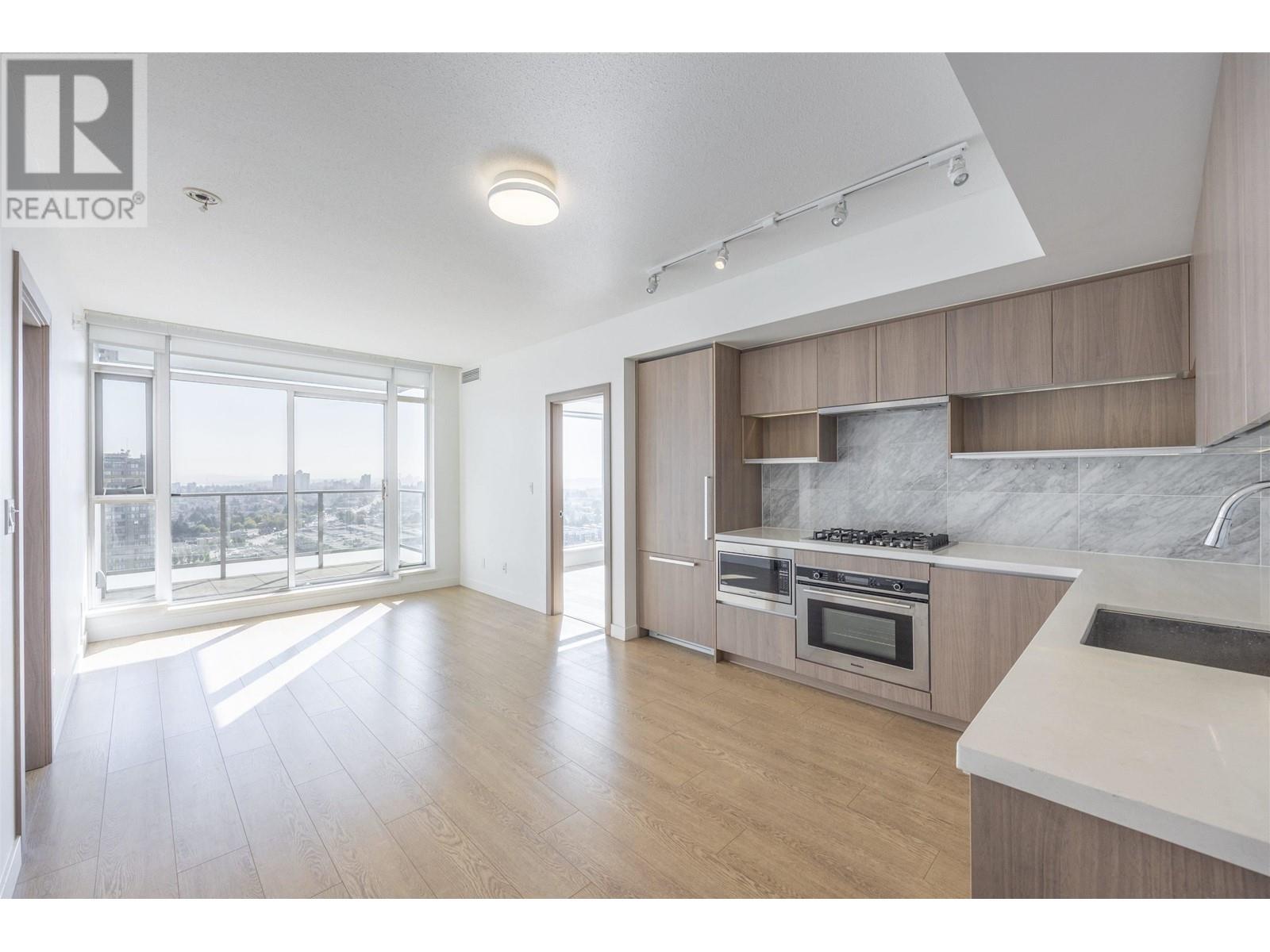 Listing Picture 4 of 19 : 3710 6538 NELSON AVENUE, Burnaby / 本拿比 - 魯藝地產 Yvonne Lu Group - MLS Medallion Club Member
