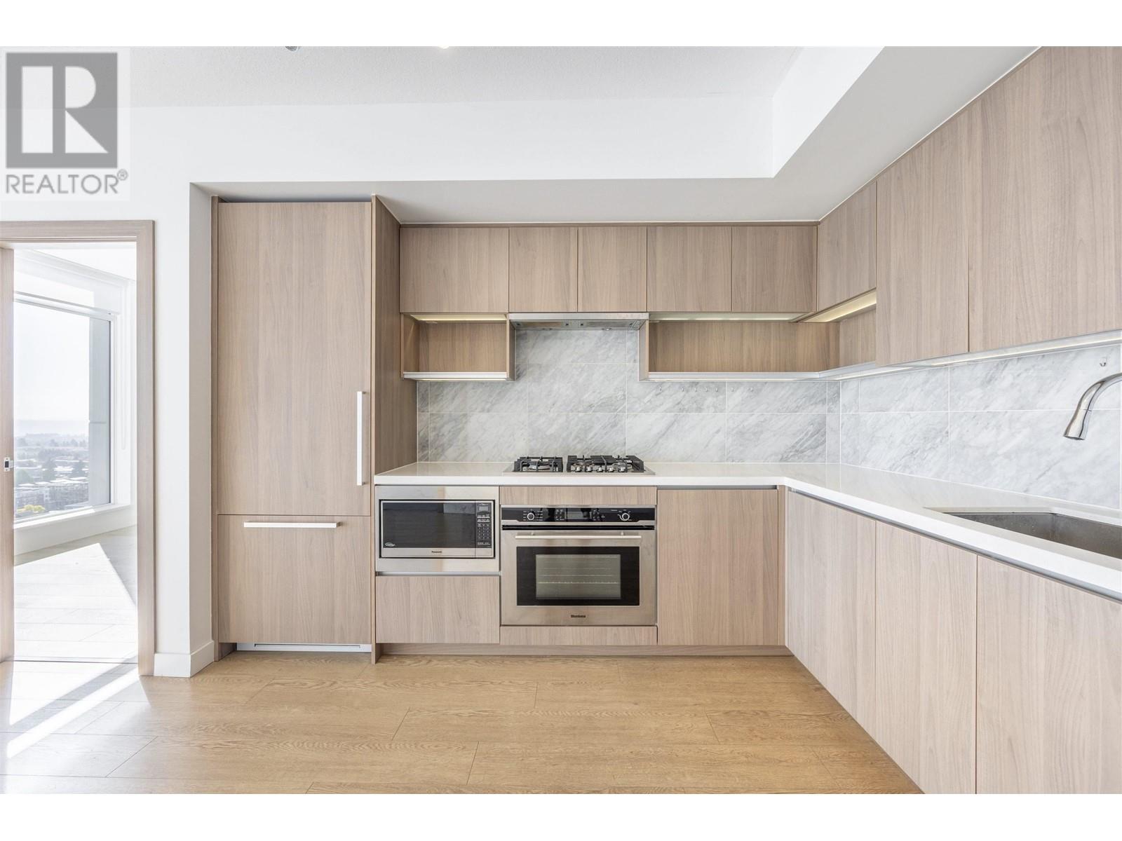 Listing Picture 5 of 19 : 3710 6538 NELSON AVENUE, Burnaby / 本拿比 - 魯藝地產 Yvonne Lu Group - MLS Medallion Club Member