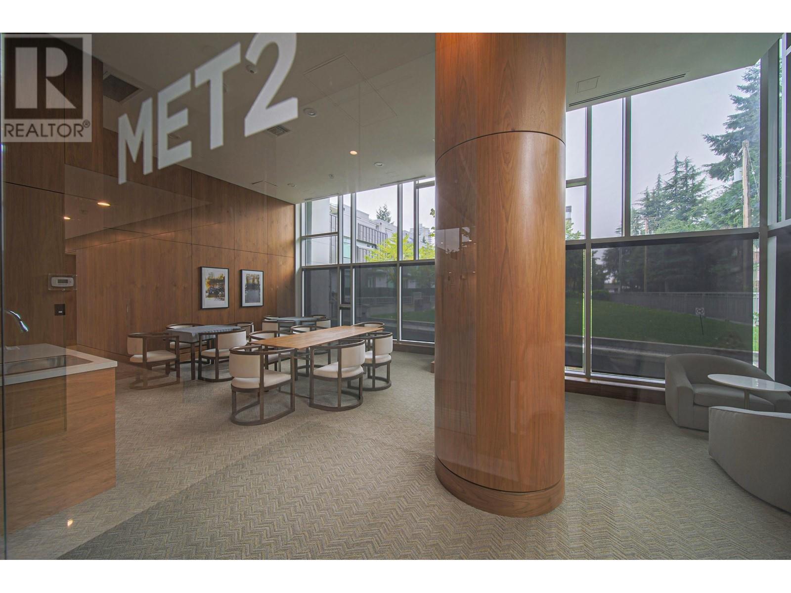 Listing Picture 18 of 19 : 3710 6538 NELSON AVENUE, Burnaby / 本拿比 - 魯藝地產 Yvonne Lu Group - MLS Medallion Club Member