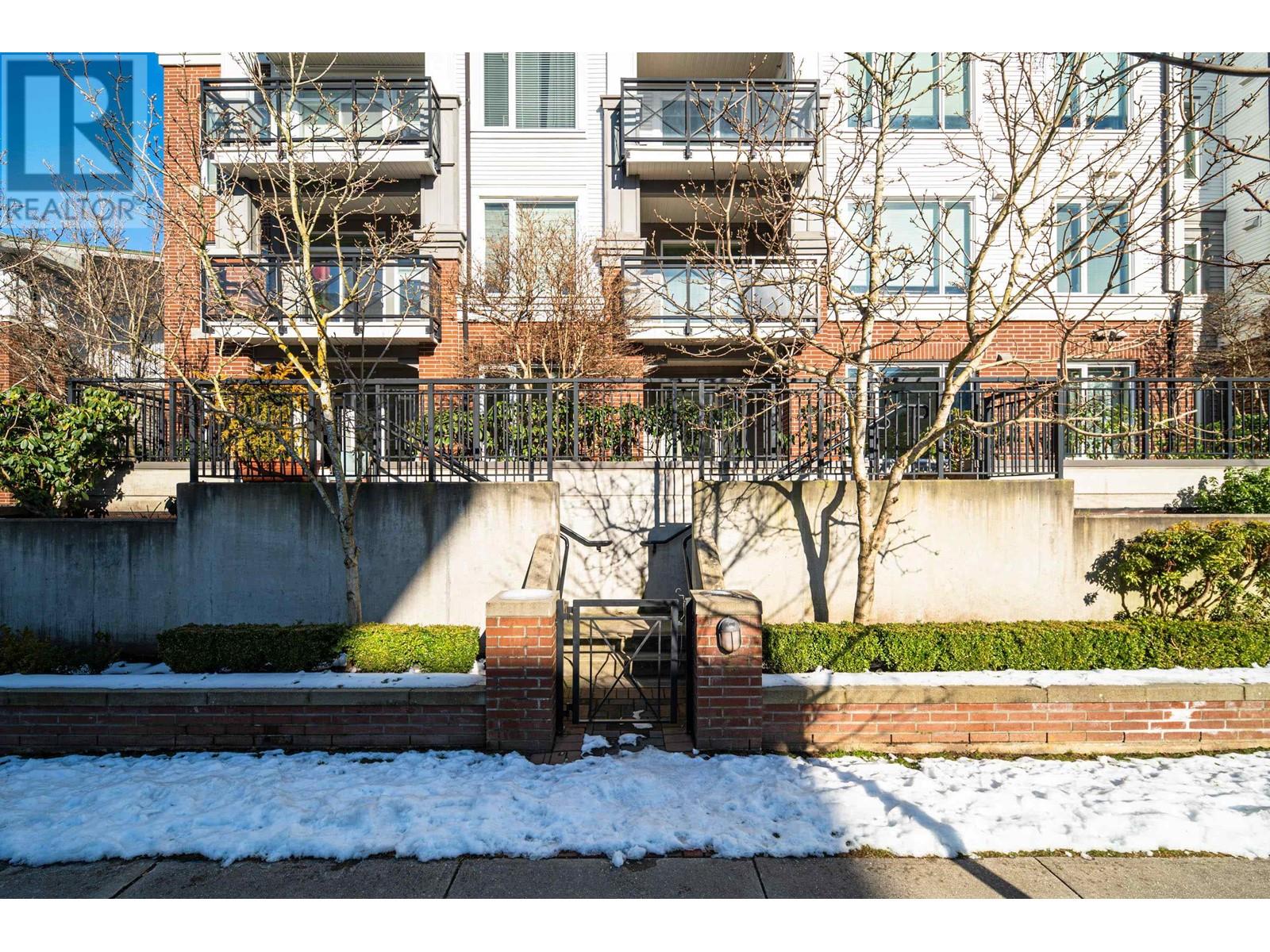 Listing Picture 24 of 38 : 101 9399 ODLIN ROAD, Richmond / 烈治文 - 魯藝地產 Yvonne Lu Group - MLS Medallion Club Member