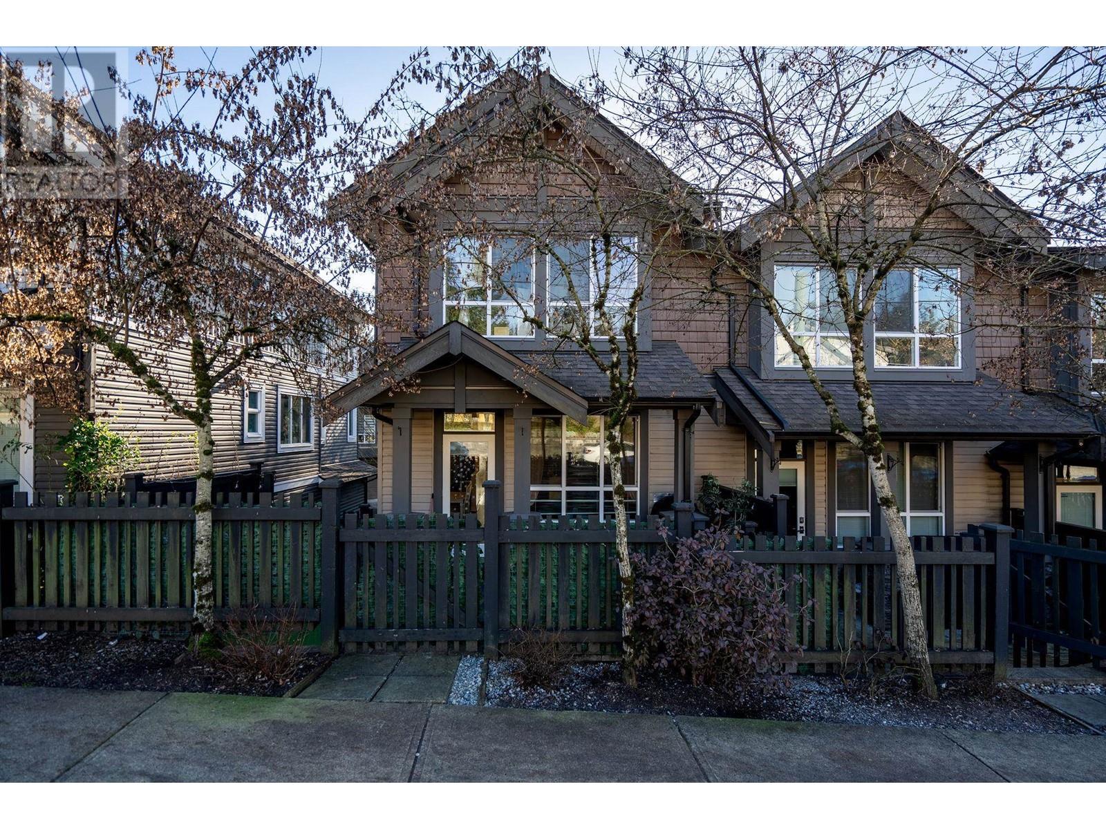 Property at 106 1480 SOUTHVIEW STREET image 3