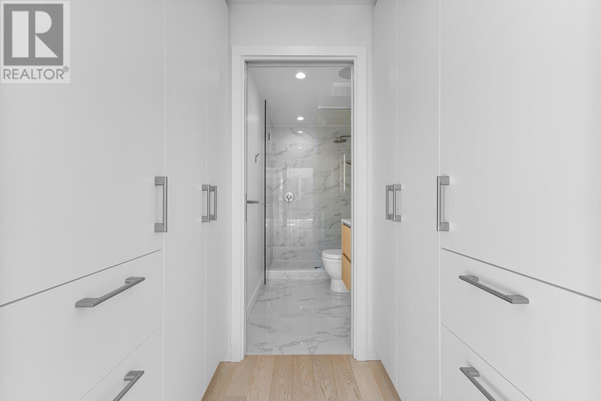 Listing Picture 12 of 39 : 416 6811 PEARSON WAY, Richmond / 烈治文 - 魯藝地產 Yvonne Lu Group - MLS Medallion Club Member