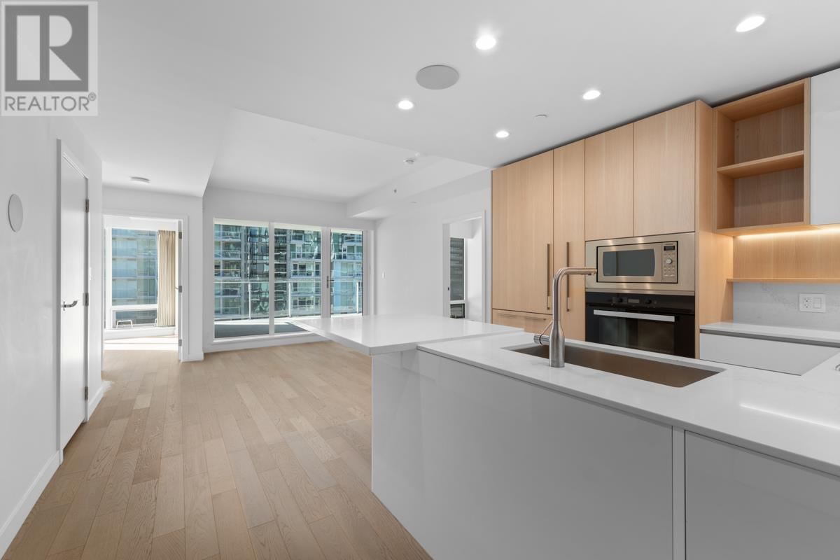 Listing Picture 5 of 39 : 416 6811 PEARSON WAY, Richmond / 烈治文 - 魯藝地產 Yvonne Lu Group - MLS Medallion Club Member