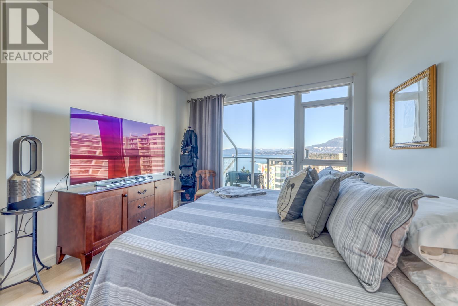 Listing Picture 15 of 35 : 1606 1221 BIDWELL STREET, Vancouver / 溫哥華 - 魯藝地產 Yvonne Lu Group - MLS Medallion Club Member