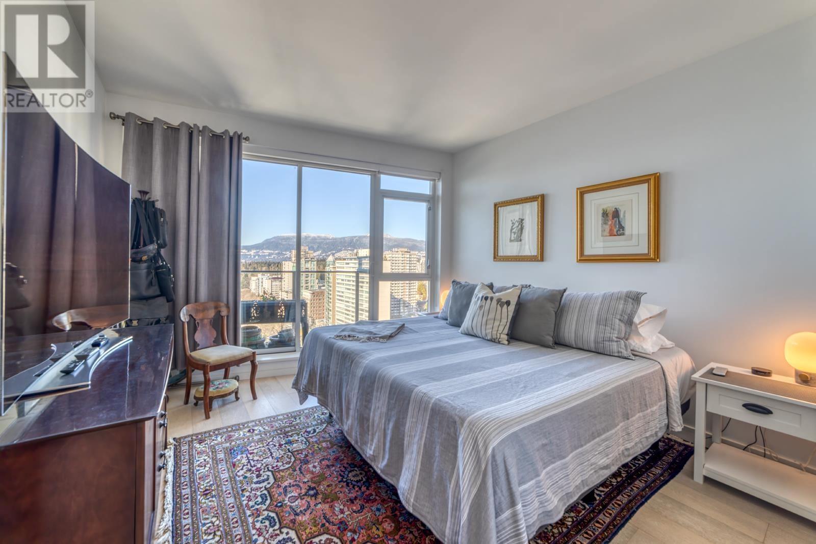 Listing Picture 16 of 35 : 1606 1221 BIDWELL STREET, Vancouver / 溫哥華 - 魯藝地產 Yvonne Lu Group - MLS Medallion Club Member