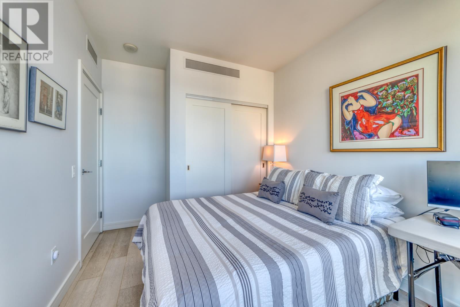 Listing Picture 21 of 35 : 1606 1221 BIDWELL STREET, Vancouver / 溫哥華 - 魯藝地產 Yvonne Lu Group - MLS Medallion Club Member