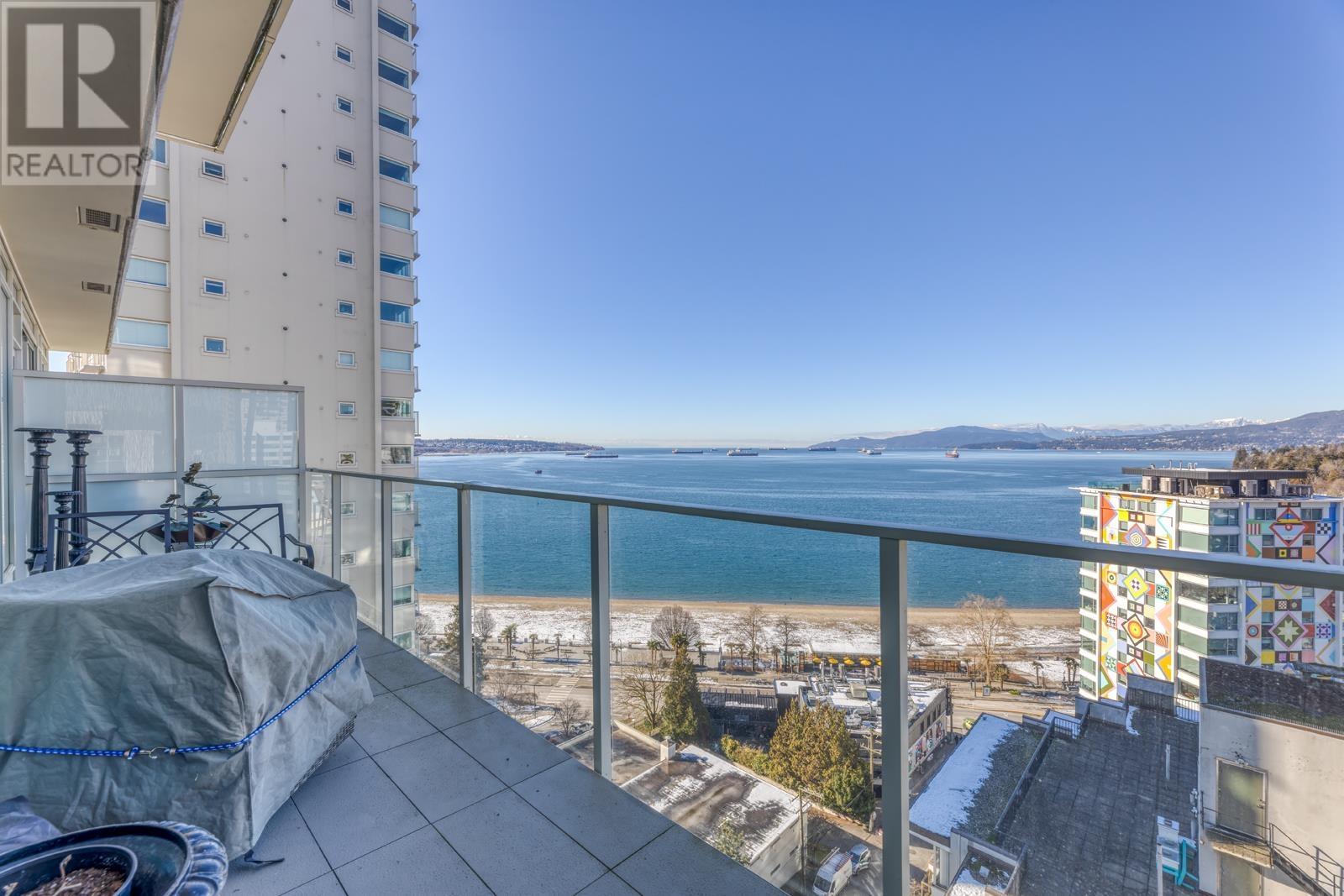 Listing Picture 24 of 35 : 1606 1221 BIDWELL STREET, Vancouver / 溫哥華 - 魯藝地產 Yvonne Lu Group - MLS Medallion Club Member