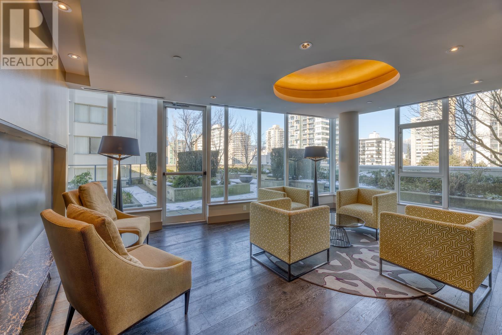 Listing Picture 31 of 35 : 1606 1221 BIDWELL STREET, Vancouver / 溫哥華 - 魯藝地產 Yvonne Lu Group - MLS Medallion Club Member