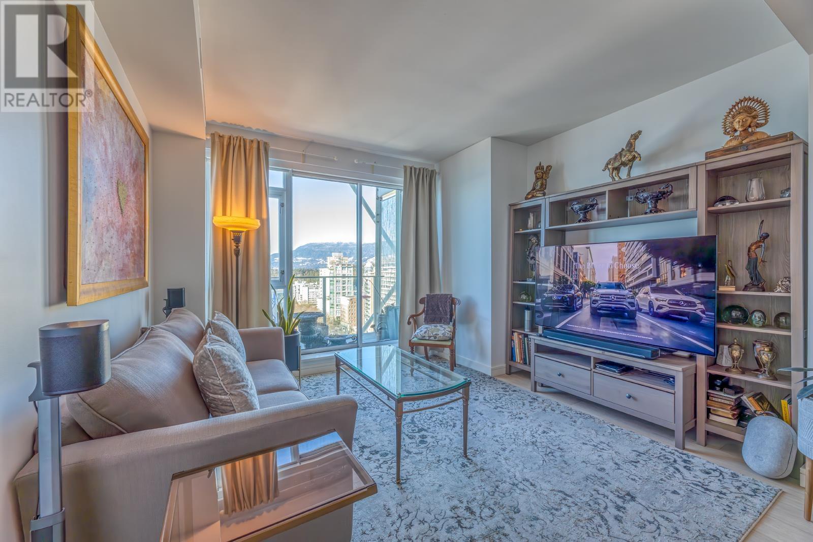 Listing Picture 5 of 35 : 1606 1221 BIDWELL STREET, Vancouver / 溫哥華 - 魯藝地產 Yvonne Lu Group - MLS Medallion Club Member