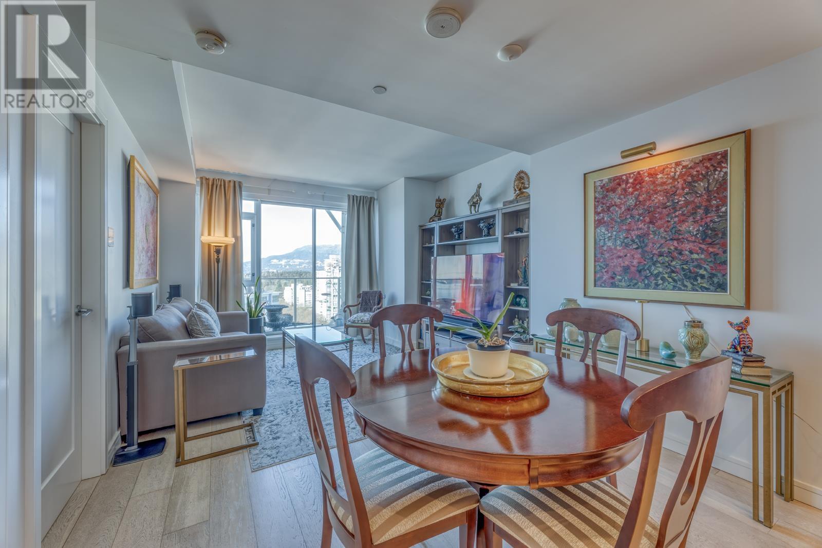 Listing Picture 8 of 35 : 1606 1221 BIDWELL STREET, Vancouver / 溫哥華 - 魯藝地產 Yvonne Lu Group - MLS Medallion Club Member