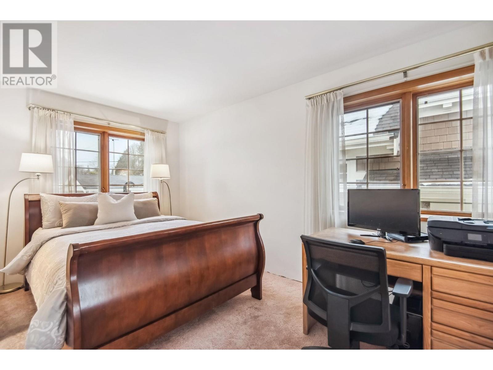 628 E 9th Street, North Vancouver, British Columbia  V7L 2B7 - Photo 15 - R2967712