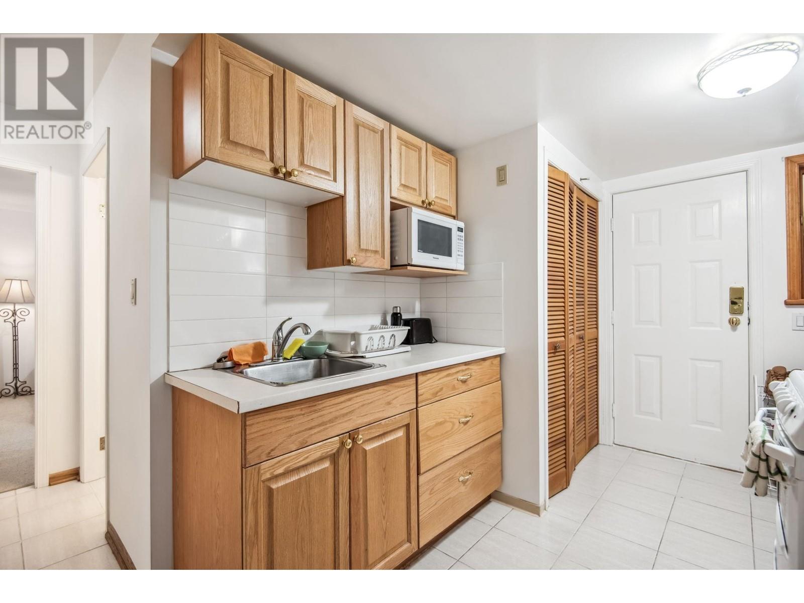628 E 9th Street, North Vancouver, British Columbia  V7L 2B7 - Photo 23 - R2967712