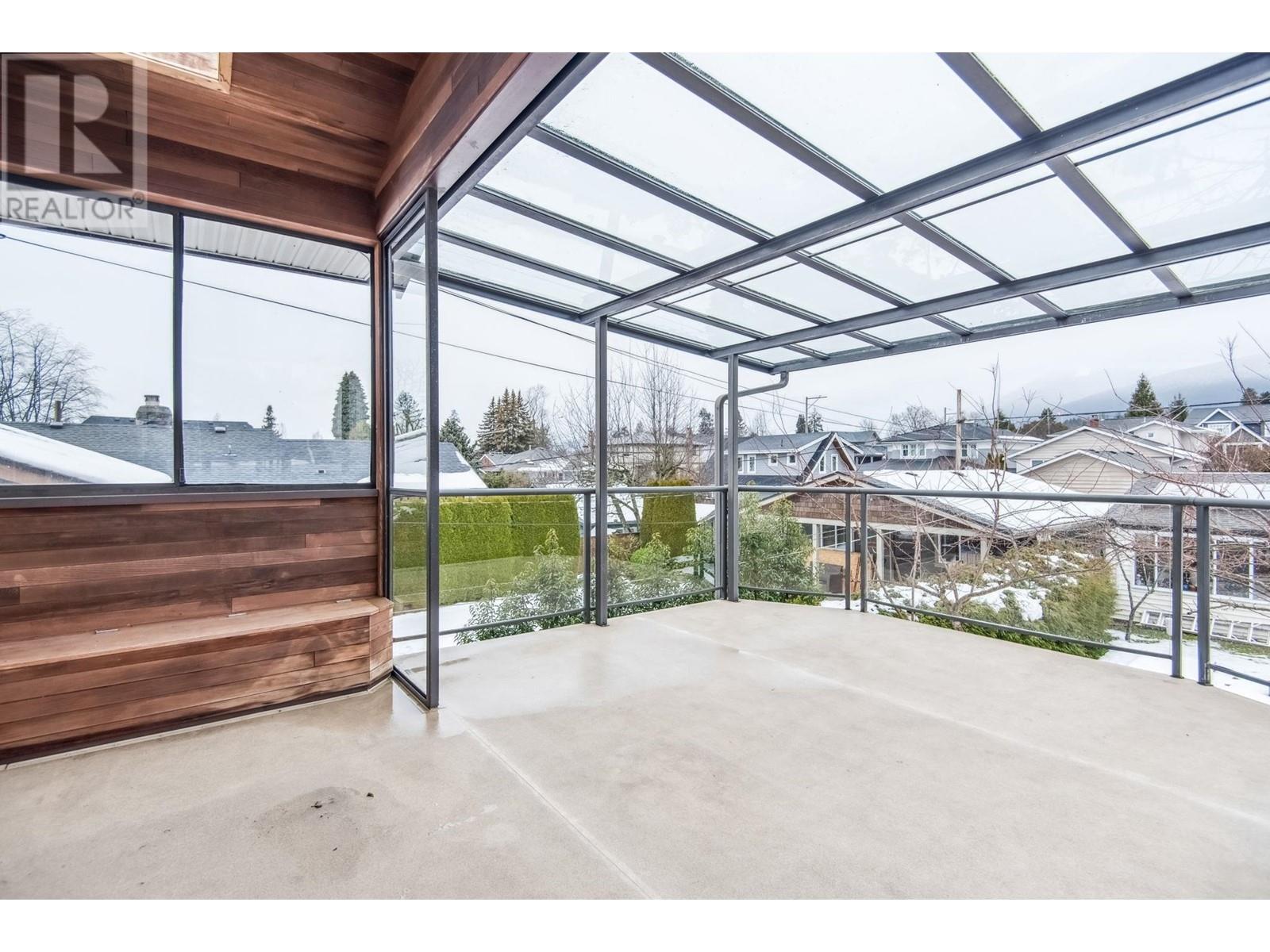 628 E 9th Street, North Vancouver, British Columbia  V7L 2B7 - Photo 26 - R2967712