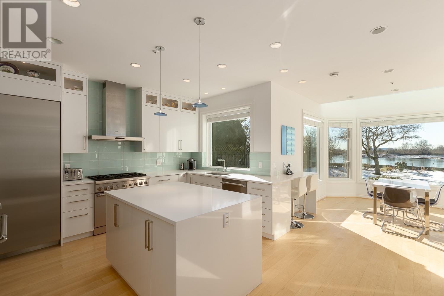 Listing Picture 7 of 40 : 3478 DEERING ISLAND PLACE, Vancouver / 溫哥華 - 魯藝地產 Yvonne Lu Group - MLS Medallion Club Member