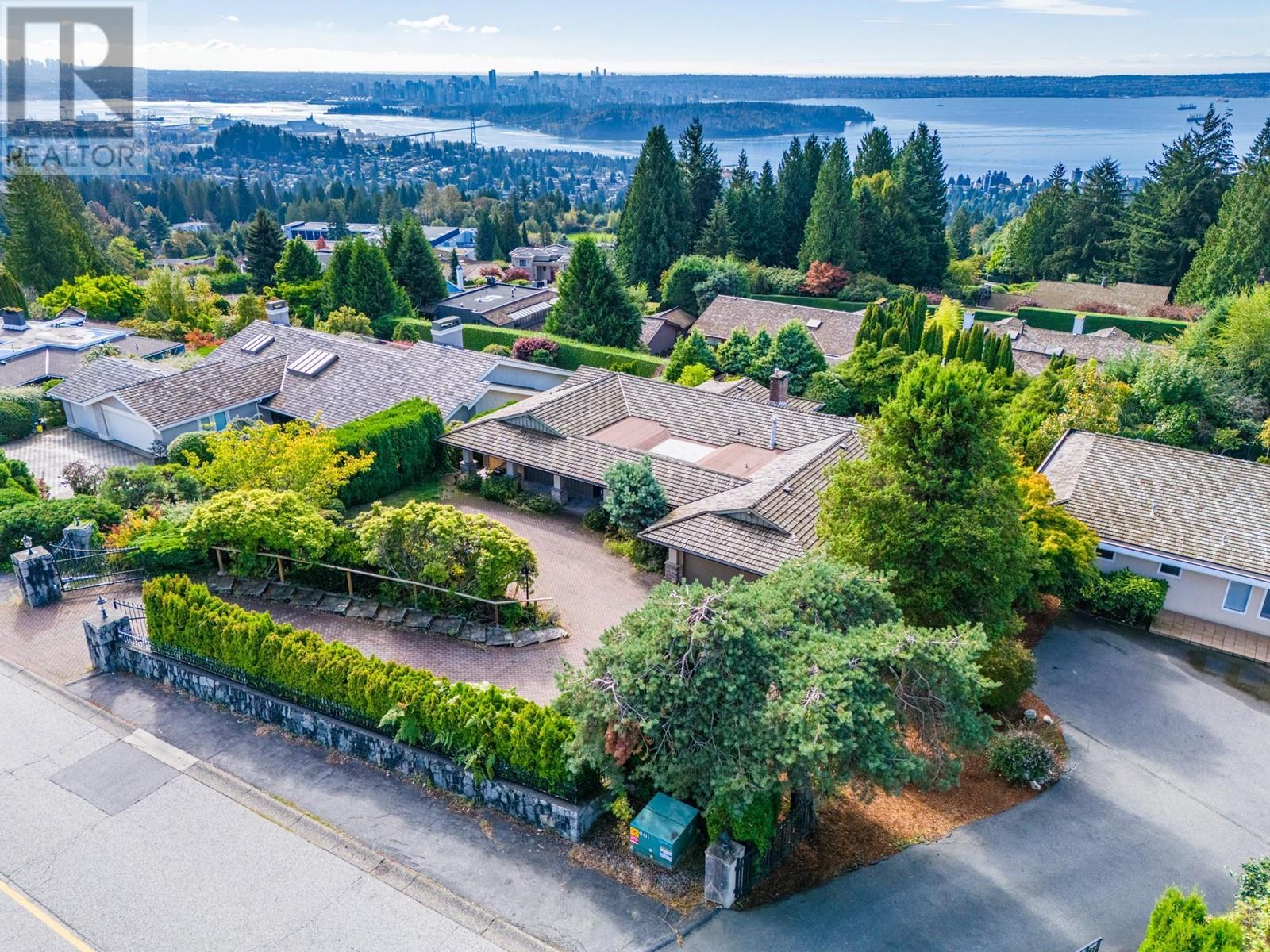 1390 CHARTWELL DRIVE, west vancouver, British Columbia