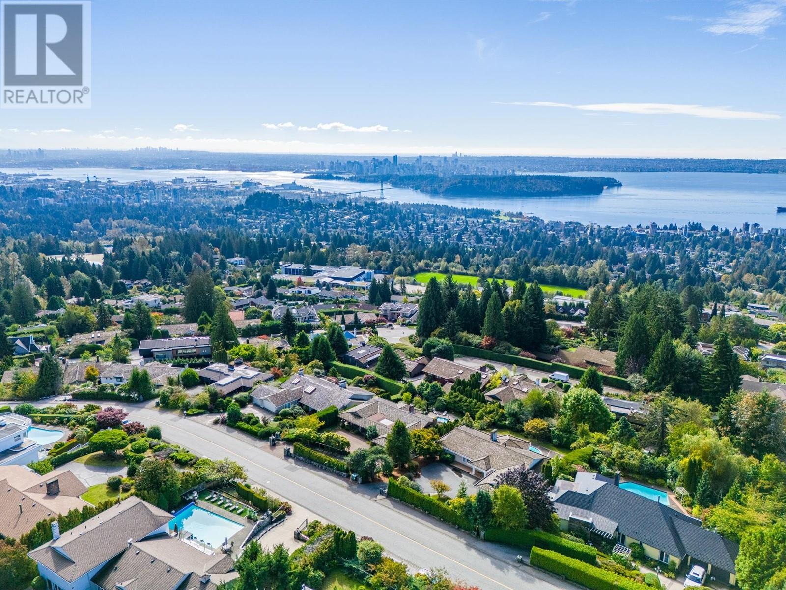 1390 Chartwell Drive, West Vancouver, British Columbia  V7S 2R5 - Photo 5 - R2967757