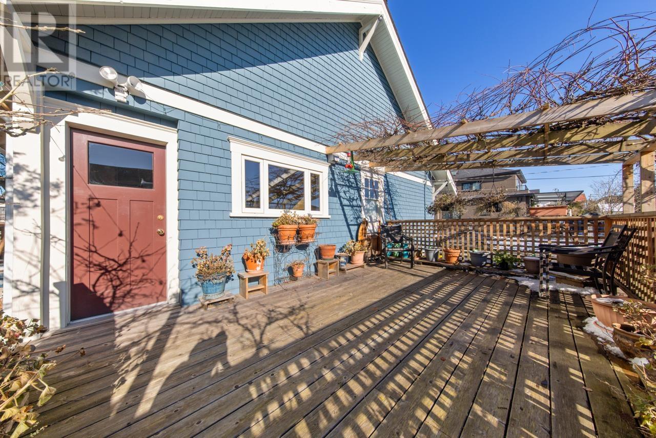 Listing Picture 15 of 32 : 396 E 47TH AVENUE, Vancouver / 溫哥華 - 魯藝地產 Yvonne Lu Group - MLS Medallion Club Member