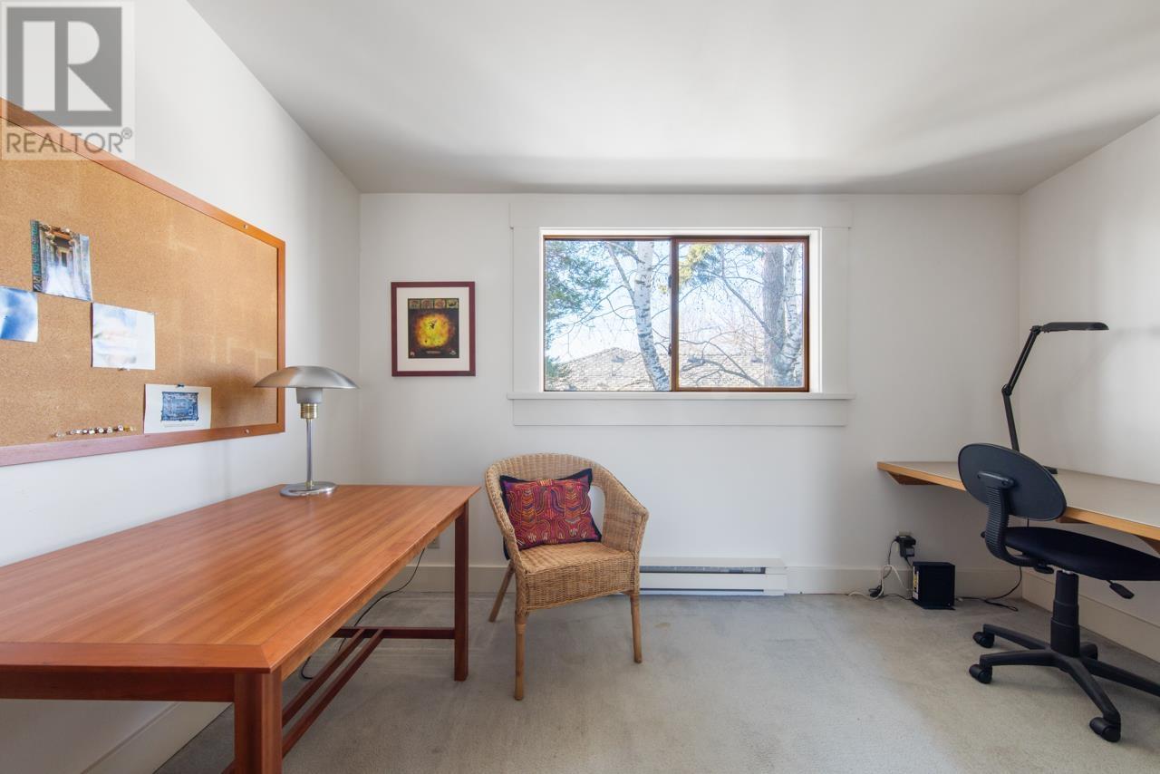 Listing Picture 18 of 32 : 396 E 47TH AVENUE, Vancouver / 溫哥華 - 魯藝地產 Yvonne Lu Group - MLS Medallion Club Member