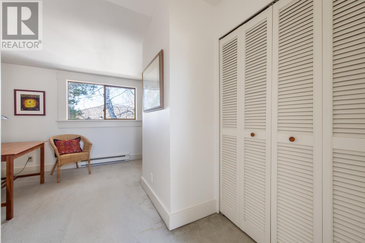 Listing Picture 19 of 32 : 396 E 47TH AVENUE, Vancouver / 溫哥華 - 魯藝地產 Yvonne Lu Group - MLS Medallion Club Member