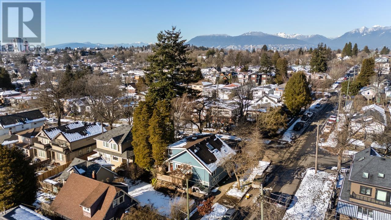 Listing Picture 28 of 32 : 396 E 47TH AVENUE, Vancouver / 溫哥華 - 魯藝地產 Yvonne Lu Group - MLS Medallion Club Member